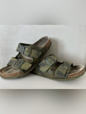 Birkenstock Men’s Arizona Soft Footbed Sandal - Desert Soil Camo Green size 10